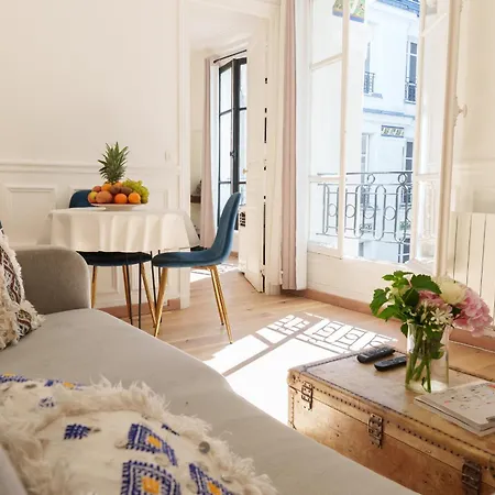 Le Marais Cosy-comfy דירה *