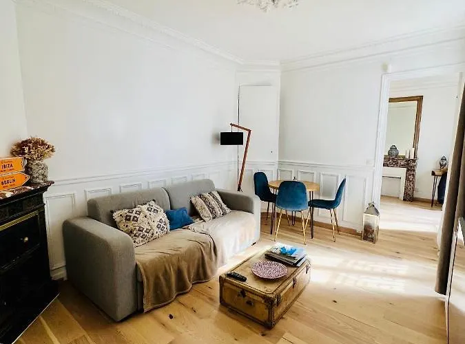 דירה Le Marais Cosy-comfy פריז